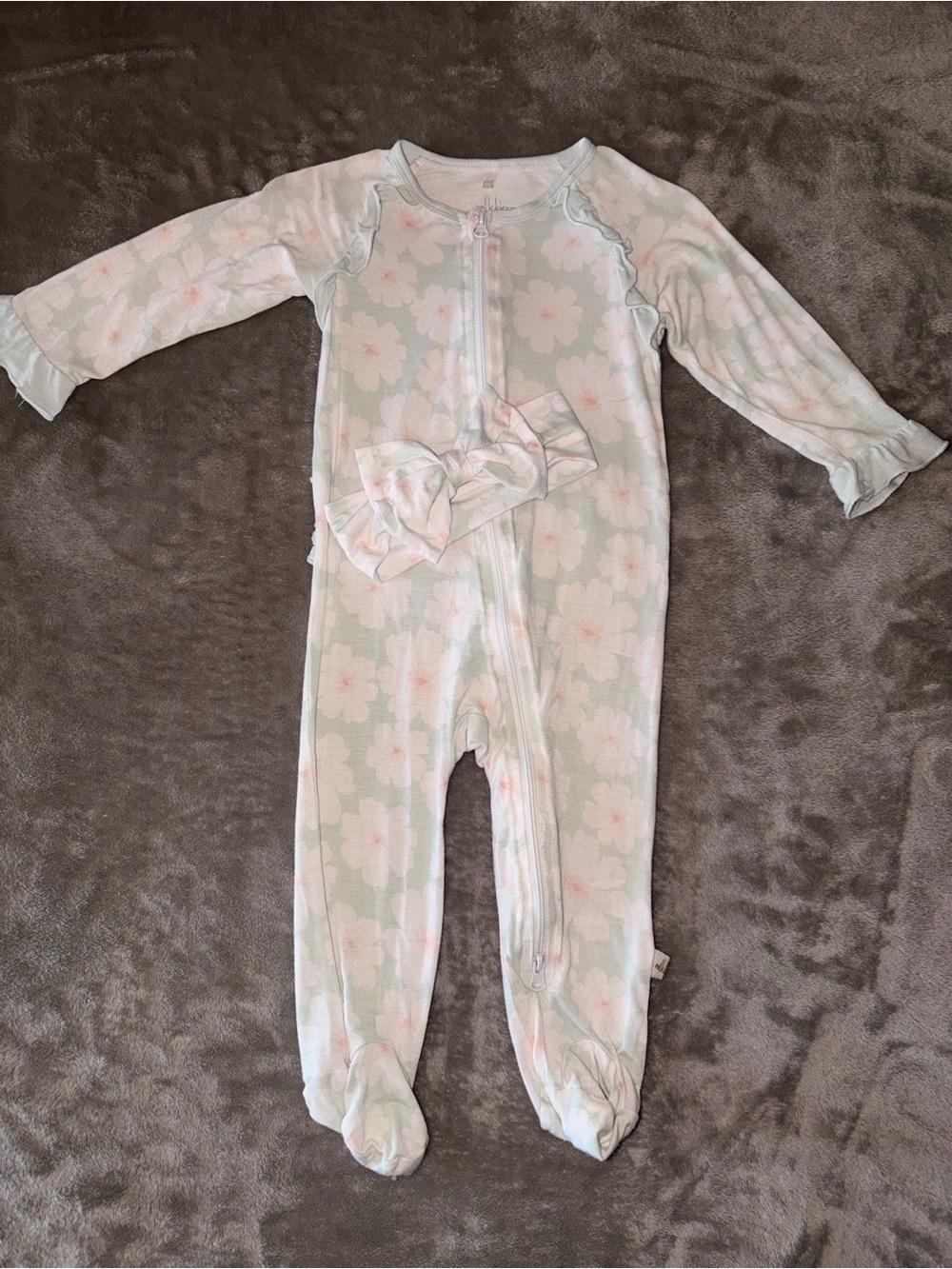 Milkberry floral footie 6-9M